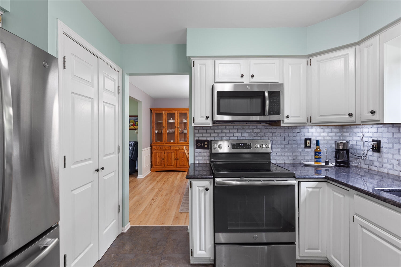 1302 North Freer Road Chelsea, MI 48118 - Photo 22 of 68