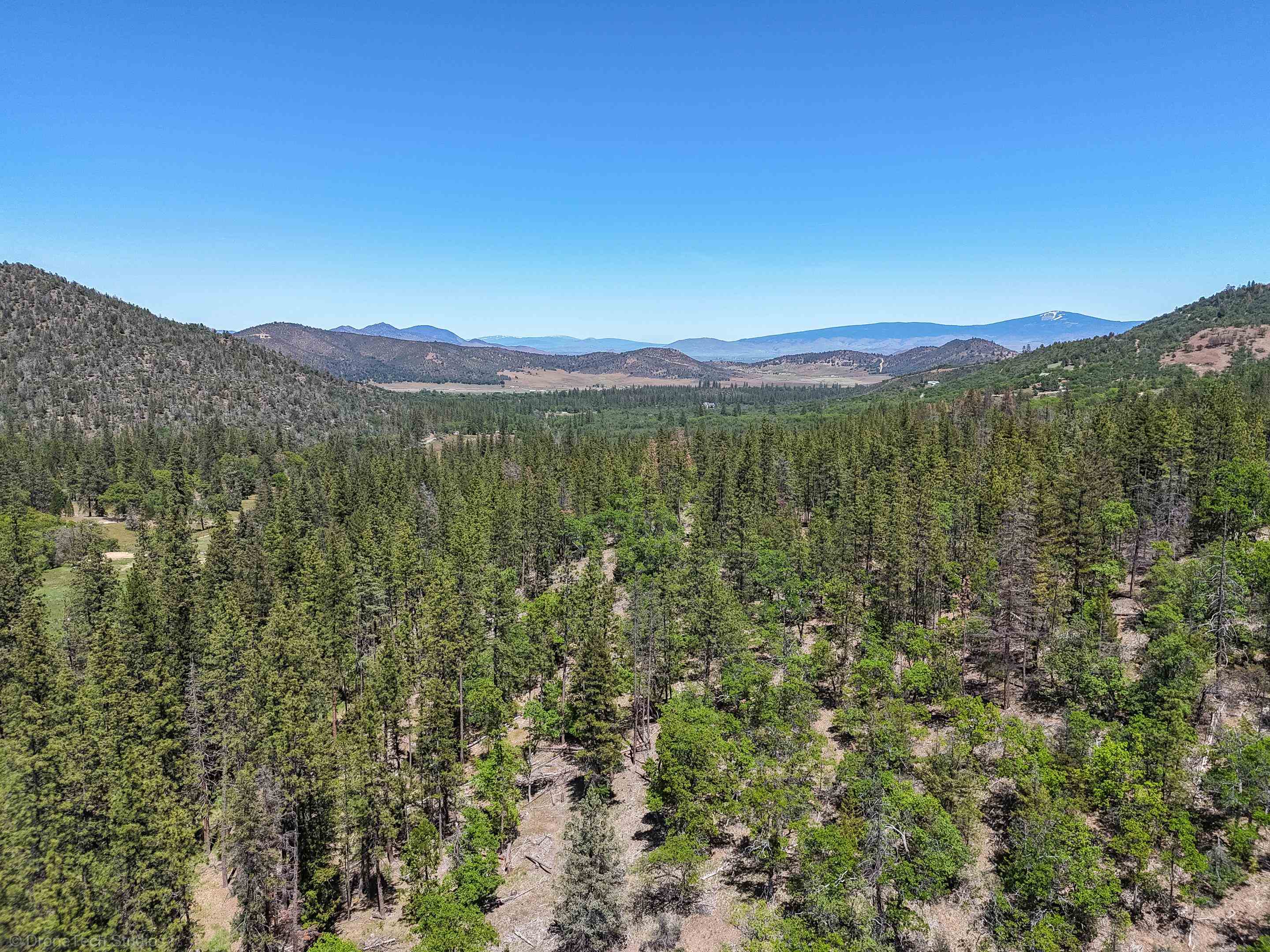 7226 Schulmeyer Gulch Road Yreka, CA 96097 - Photo 19 of 40 Gallery Image 19