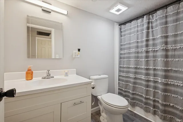 $168,000 | 57149 Greenlawn Avenue, Osceola, IN 46561