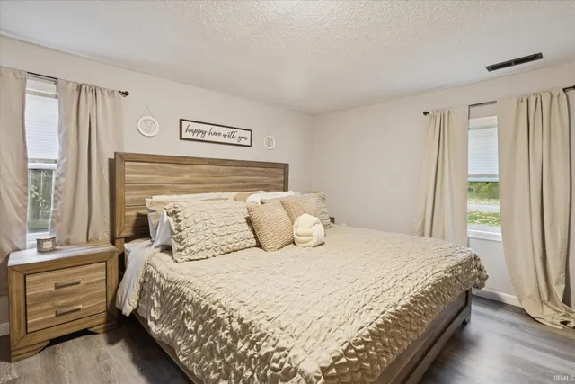 $168,000 | 57149 Greenlawn Avenue, Osceola, IN 46561