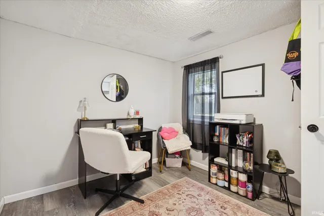 $168,000 | 57149 Greenlawn Avenue, Osceola, IN 46561