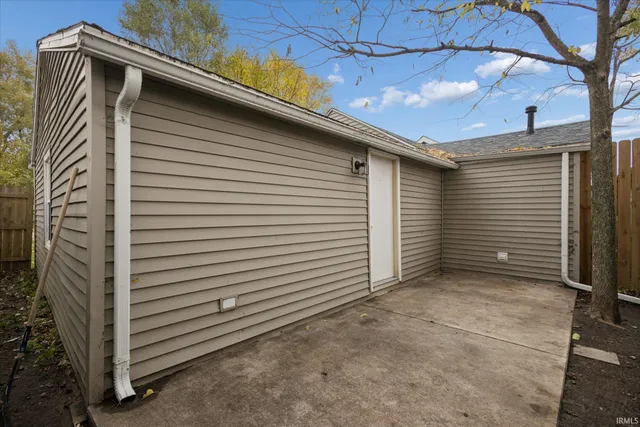 $168,000 | 57149 Greenlawn Avenue, Osceola, IN 46561