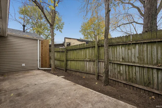 $168,000 | 57149 Greenlawn Avenue, Osceola, IN 46561