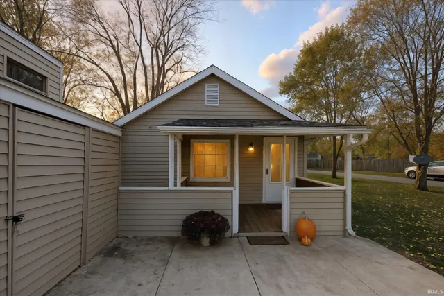 $168,000 | 57149 Greenlawn Avenue, Osceola, IN 46561