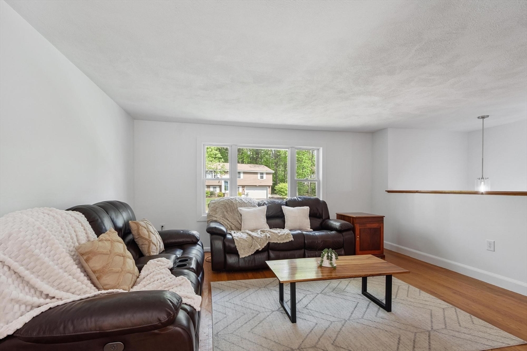 4 Louis Road Tewksbury, MA 01876 - Photo 3 of 42 Gallery Image 3