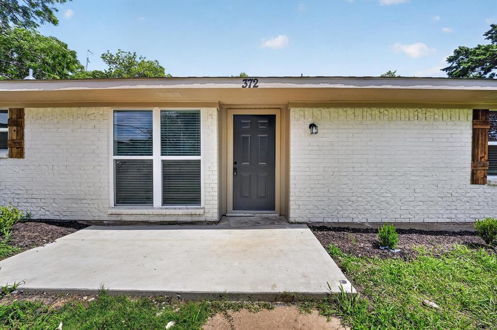 372 Tooley Street Van Alstyne, TX 75495 - Photo 4 of 40