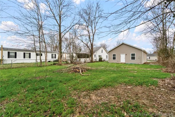 $160,000 | 147 Paulanna Avenue, Austin, IN 47102