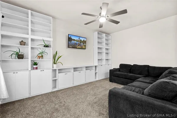 $160,000 | 147 Paulanna Avenue, Austin, IN 47102