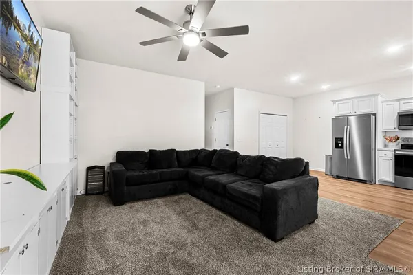 $160,000 | 147 Paulanna Avenue, Austin, IN 47102