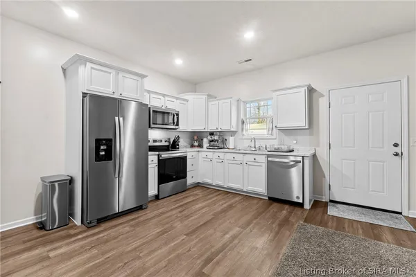 $160,000 | 147 Paulanna Avenue, Austin, IN 47102