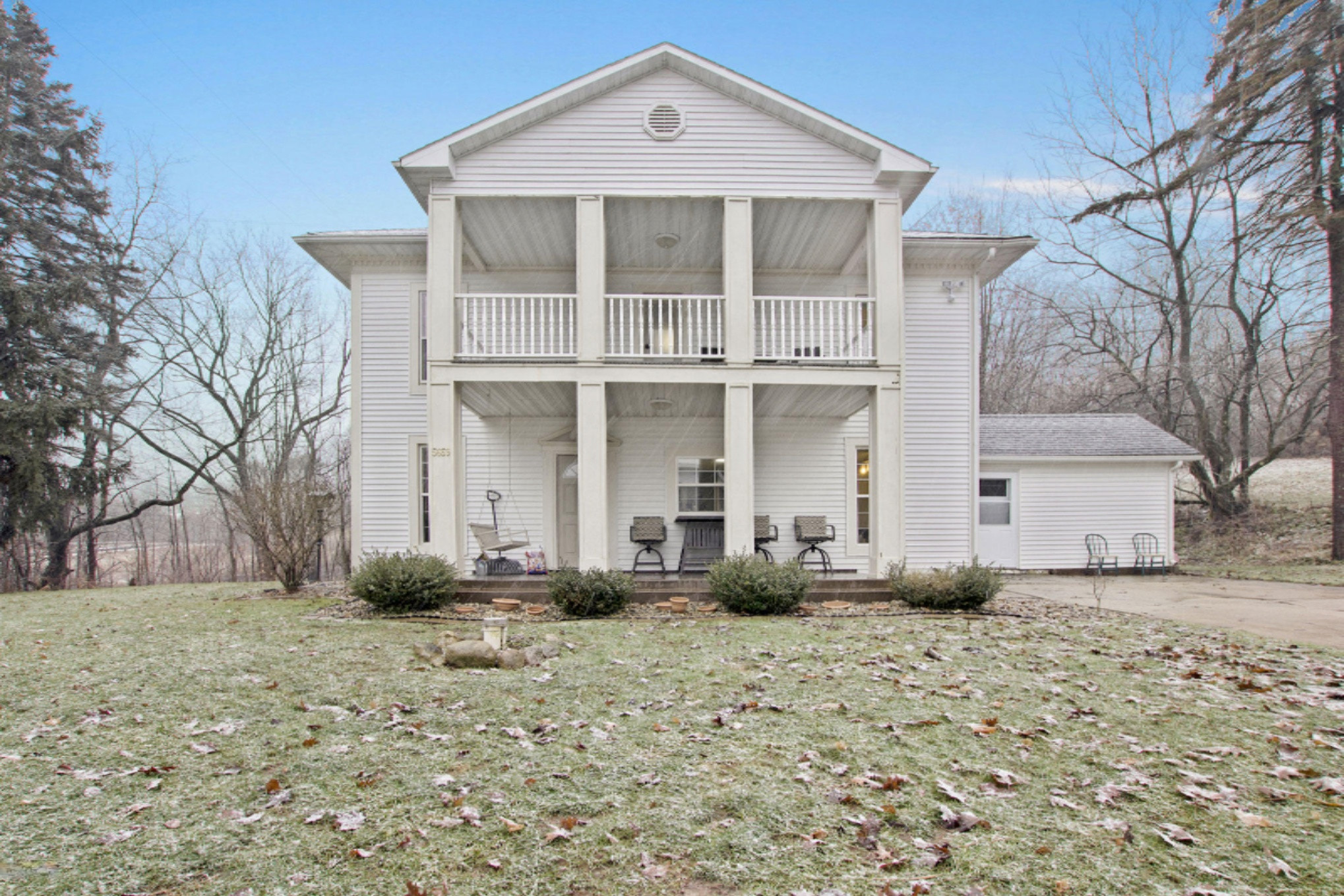 5659 South Stiles Road Ludington, MI 49431 - Photo 2 of 38 IMG_9219