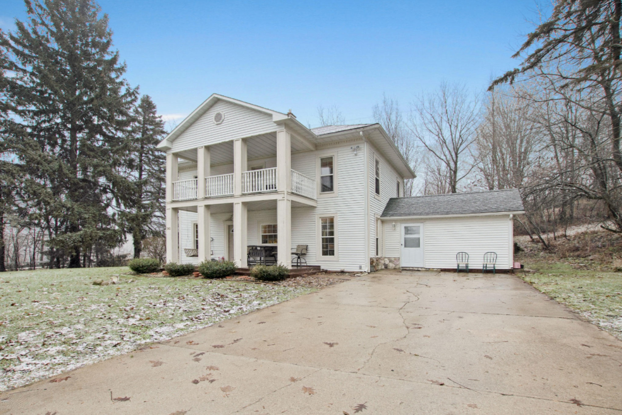 5659 South Stiles Road Ludington, MI 49431 - Photo 6 of 38 IMG_9220