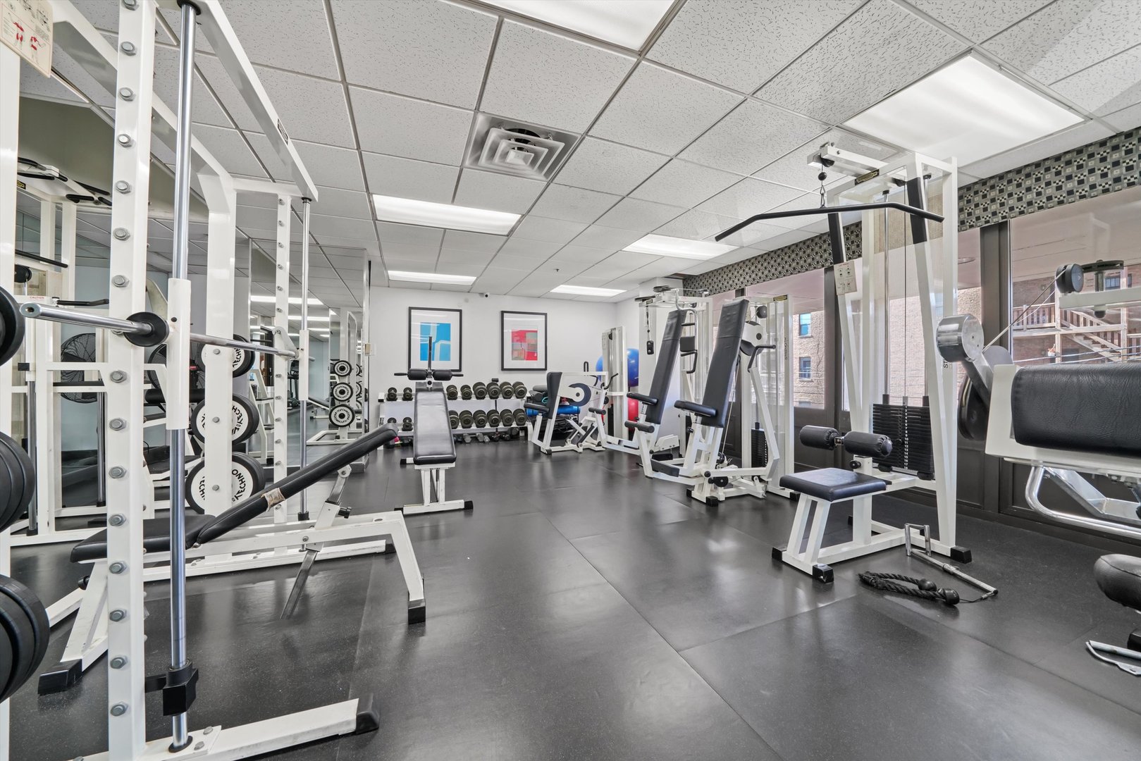 5320 North Sheridan Road, Unit 2304 Chicago, IL 60640 - Photo 22 of 28 a view of a room with gym equipment