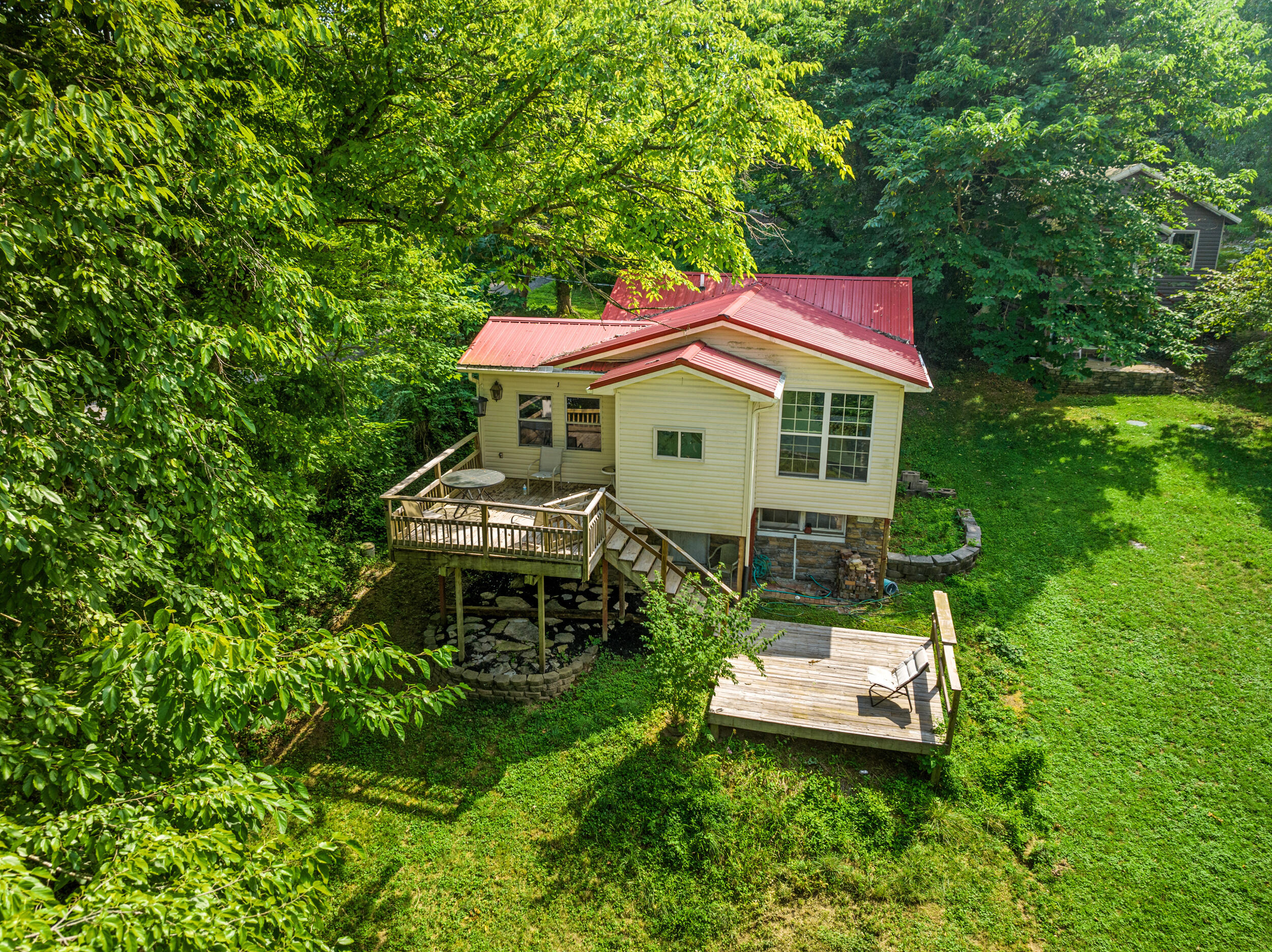 1780 Wells Landing Road Danville, KY 40422 - Photo 2 of 26 20_dji_0268