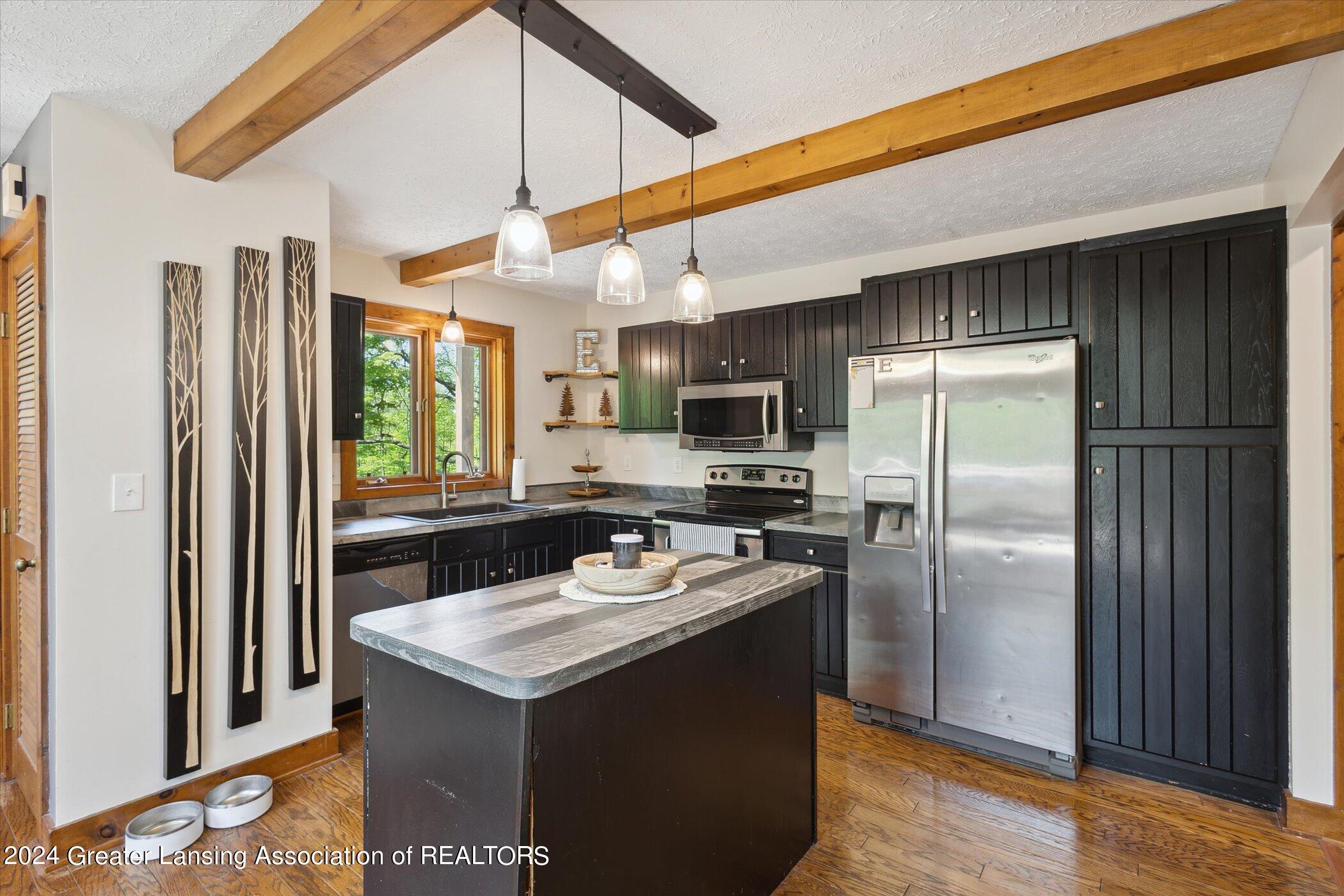 14312 McCrumb Road Eagle, MI 48822 - Photo 14 of 59 13-14312-McCrumb-Rd-Eagle-MI-48822-Windo