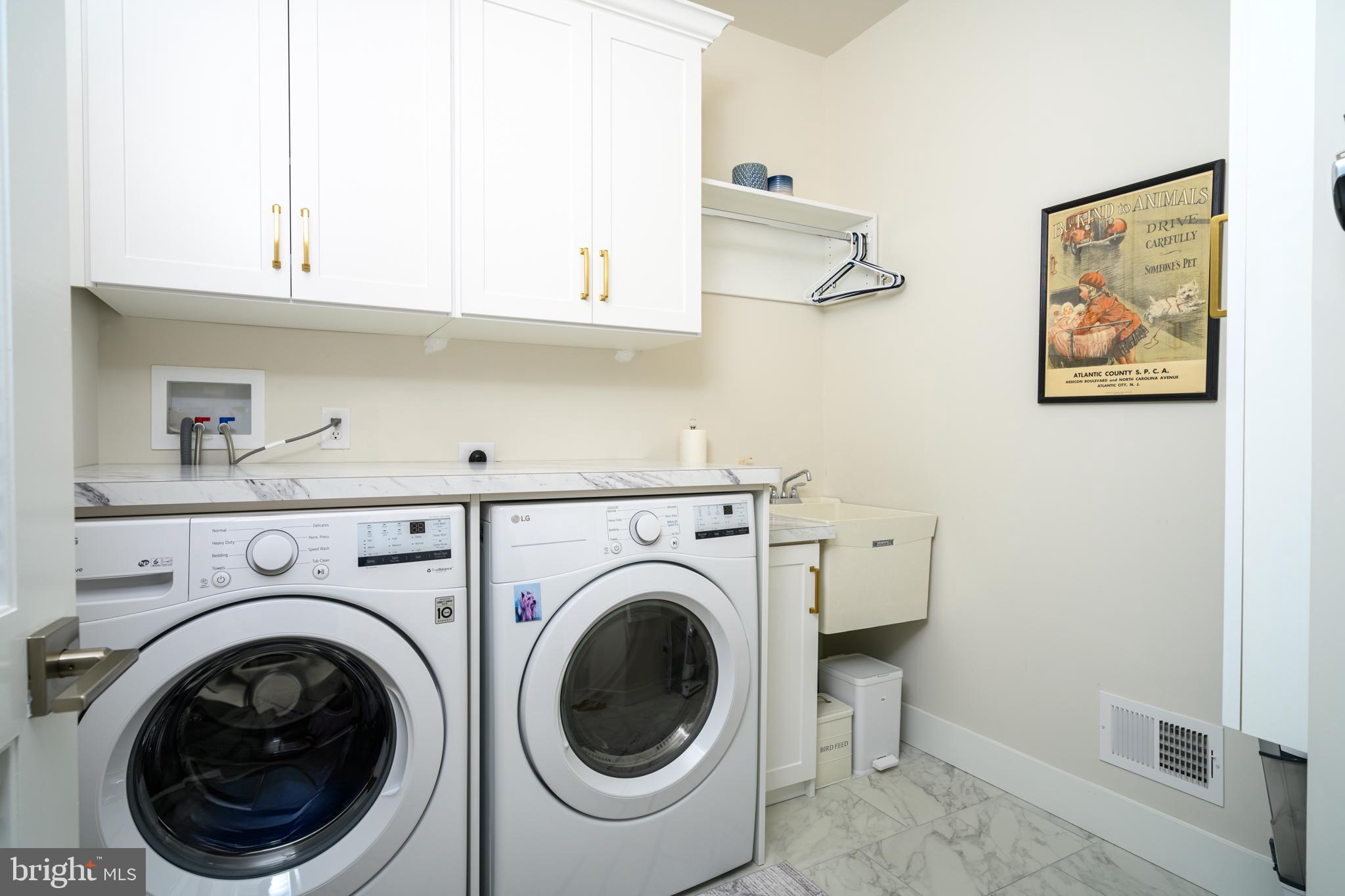 457 Reid Way West Chester, PA 19382 - Photo 17 of 35 1st Floor Laundry