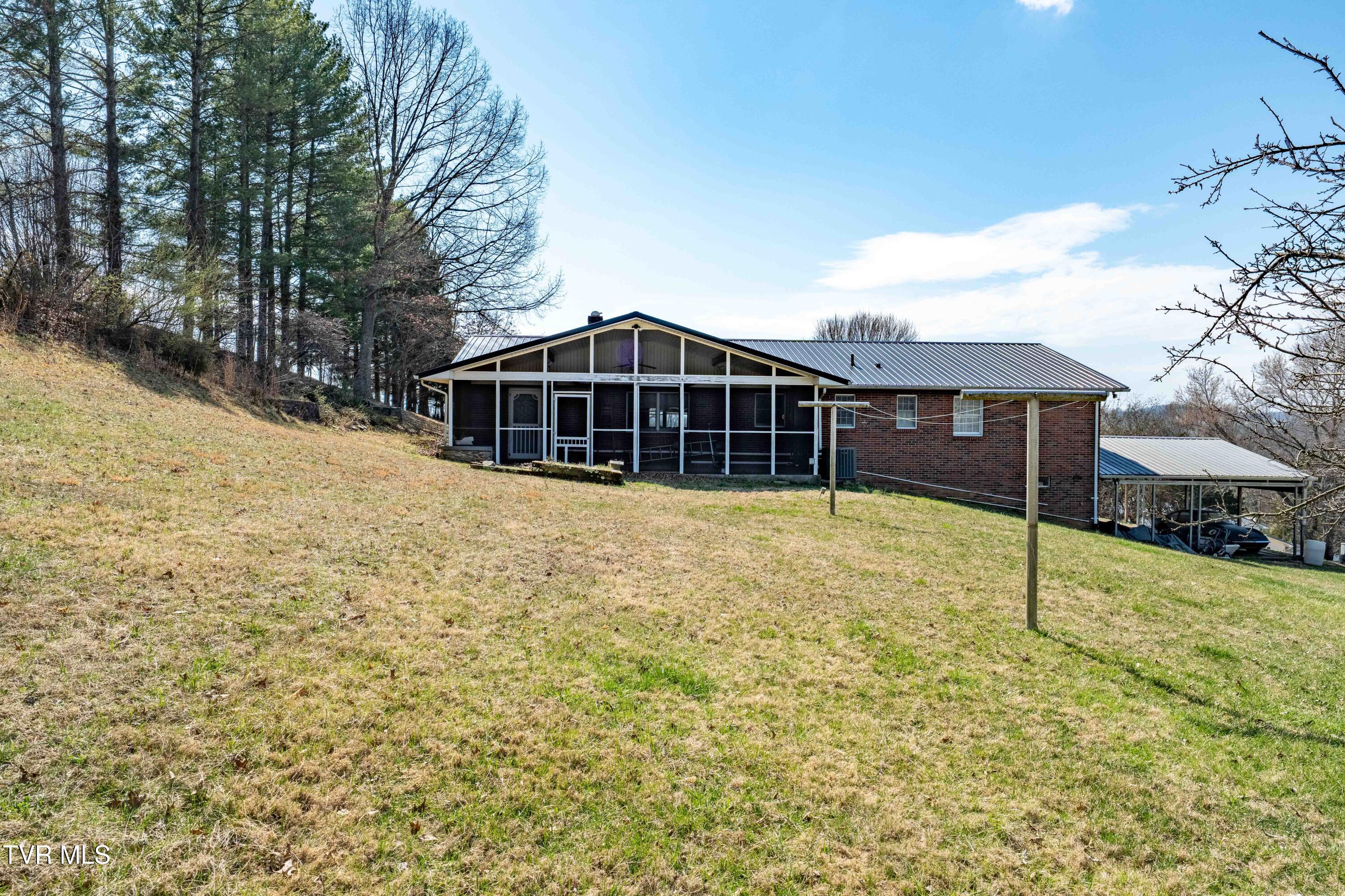 180 Huntland Road Jonesborough, TN 37659 - Photo 16 of 60 180 Huntland Road (40 of 75)