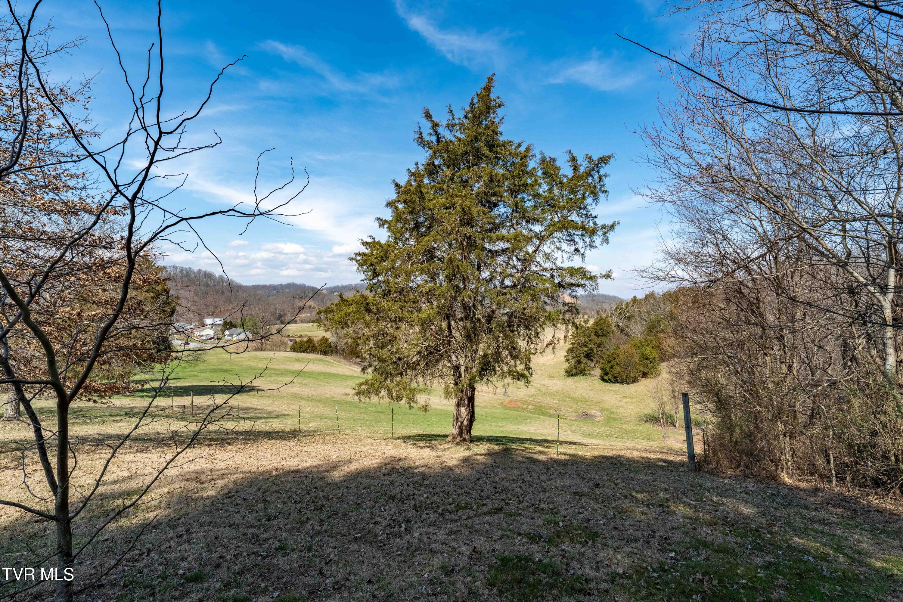 180 Huntland Road Jonesborough, TN 37659 - Photo 19 of 60 180 Huntland Road (37 of 75)