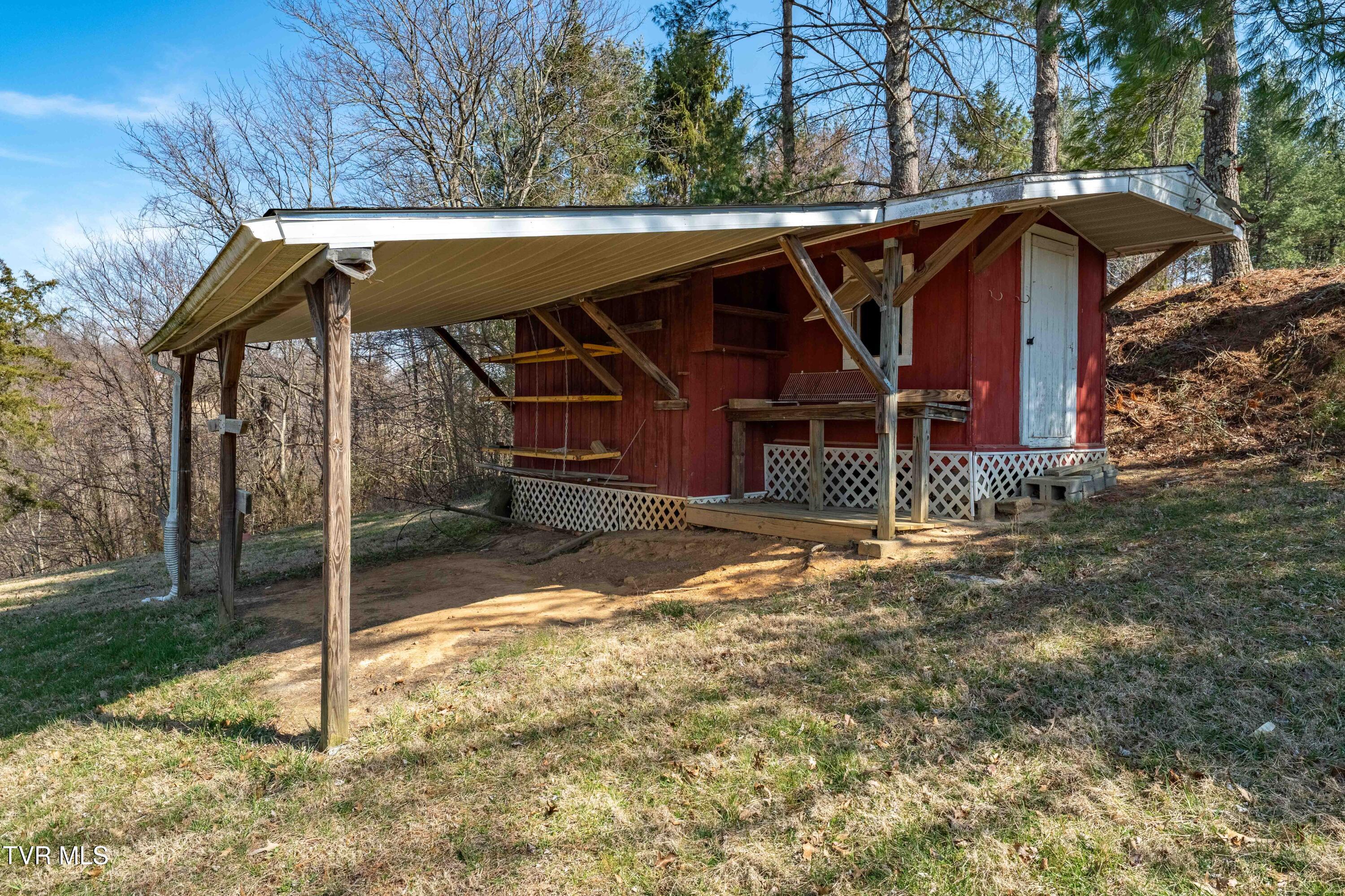 180 Huntland Road Jonesborough, TN 37659 - Photo 22 of 60 180 Huntland Road (41 of 75)