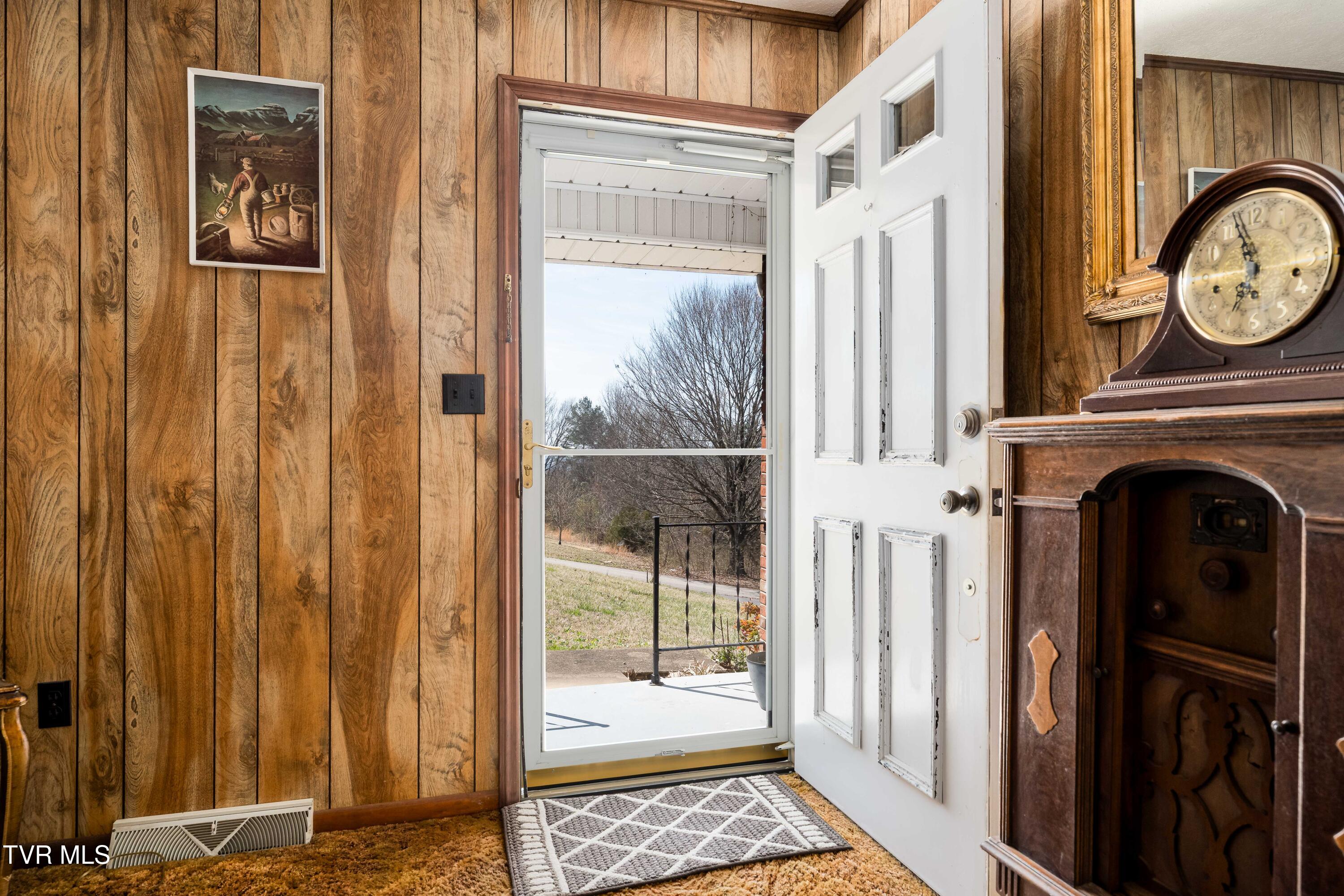 180 Huntland Road Jonesborough, TN 37659 - Photo 23 of 60 180 Huntland Road (42 of 75)