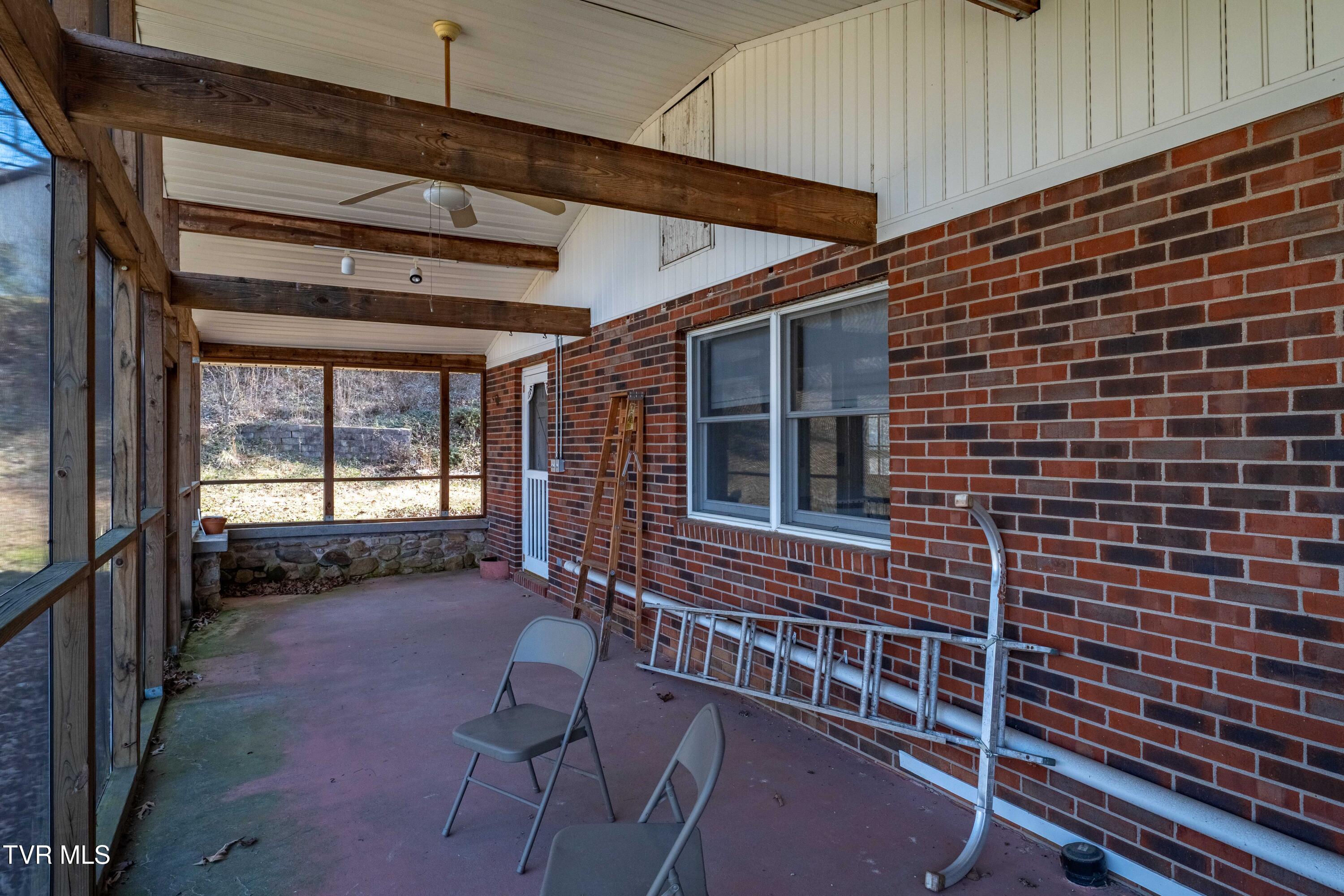 180 Huntland Road Jonesborough, TN 37659 - Photo 40 of 60 180 Huntland Road (27 of 75)
