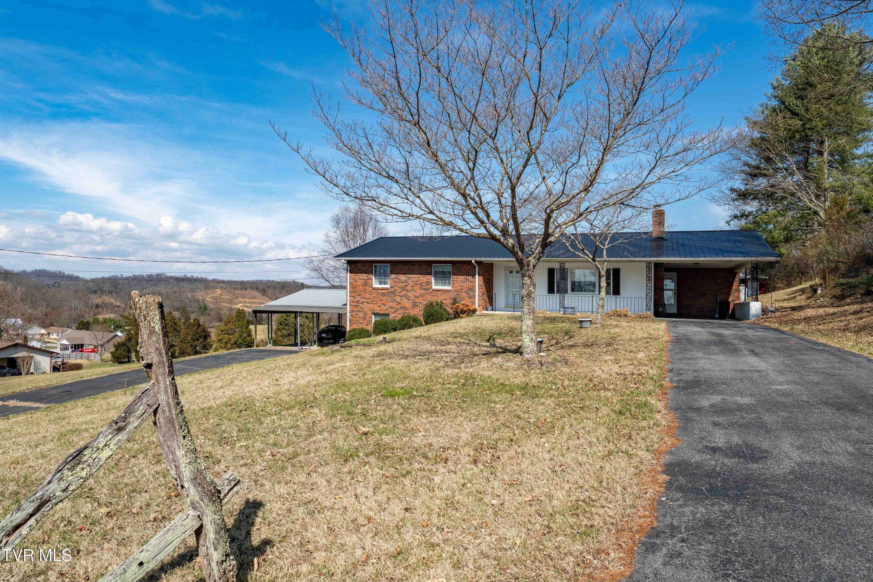 180 Huntland Road Jonesborough, TN 37659 - Photo 5 of 60 180 Huntland Road (8 of 75)