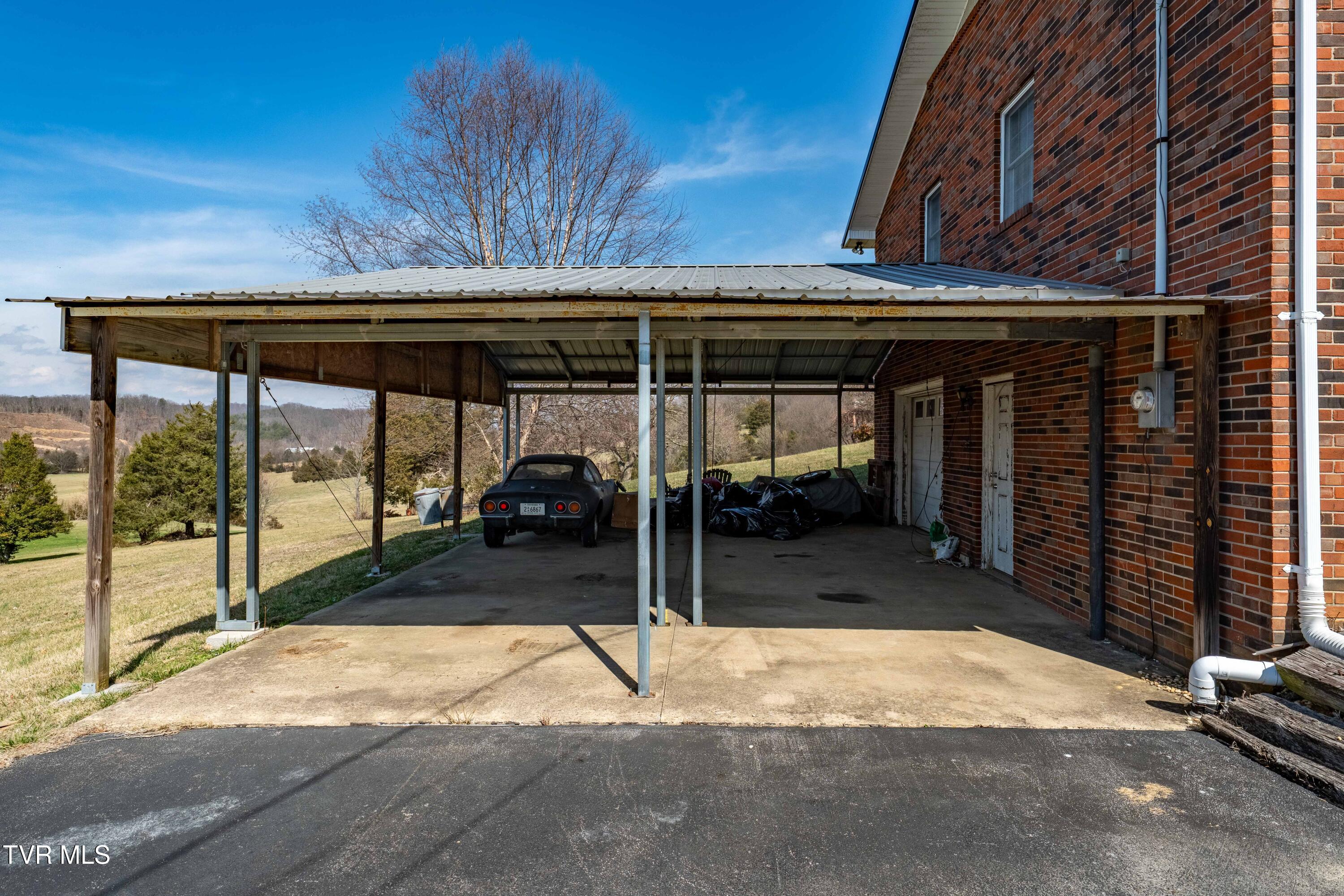 180 Huntland Road Jonesborough, TN 37659 - Photo 8 of 60 180 Huntland Road (12 of 75)