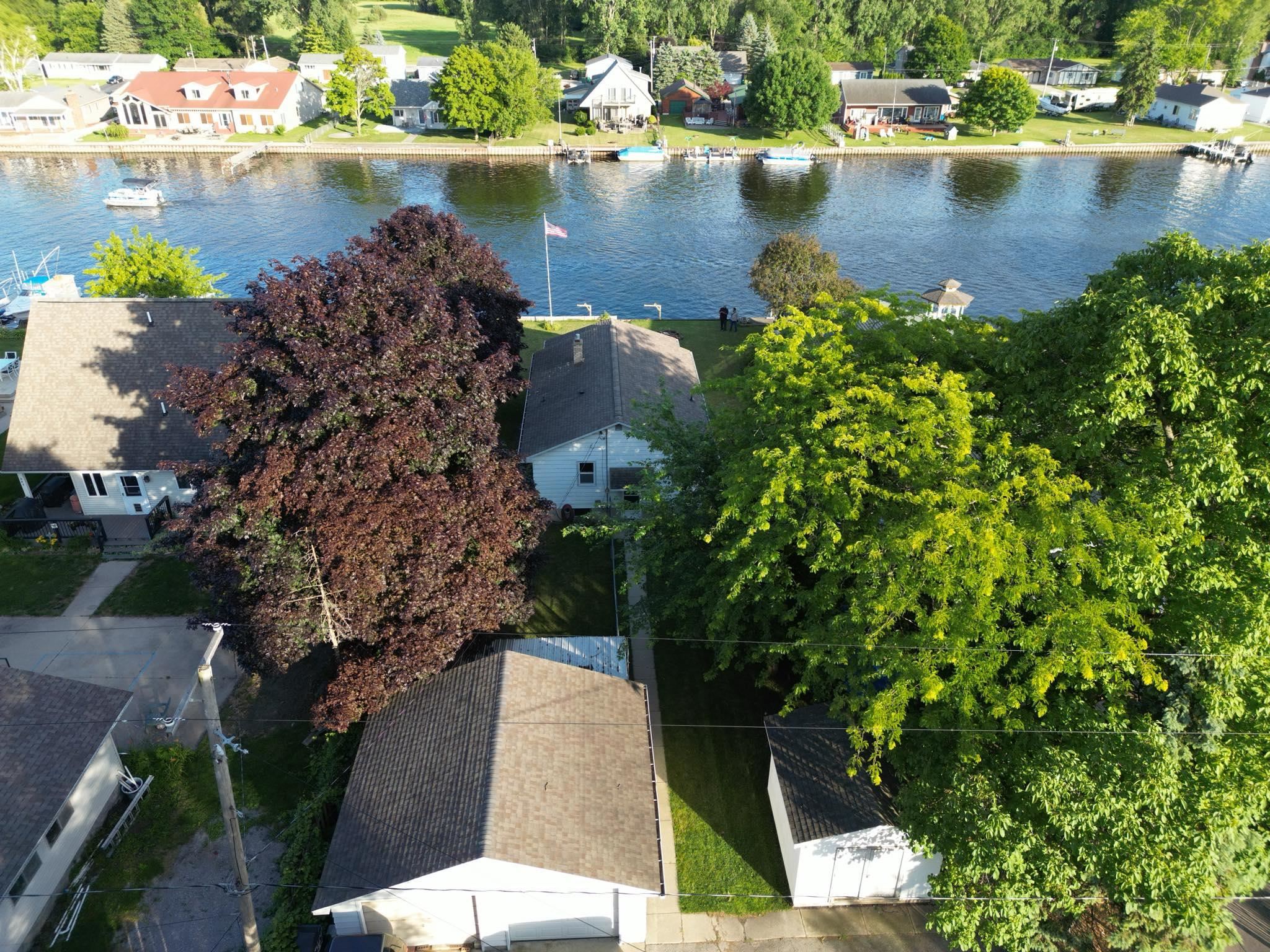 349 River Road Bay City, MI 48706 - Photo 4 of 27 Gallery Image 4