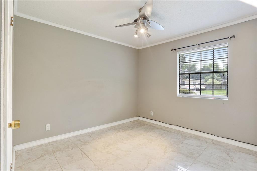 1921 Cooper Road Gretna, LA 70056 - Photo 11 of 15