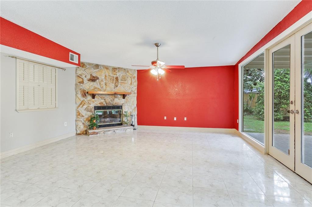 1921 Cooper Road Gretna, LA 70056 - Photo 4 of 15