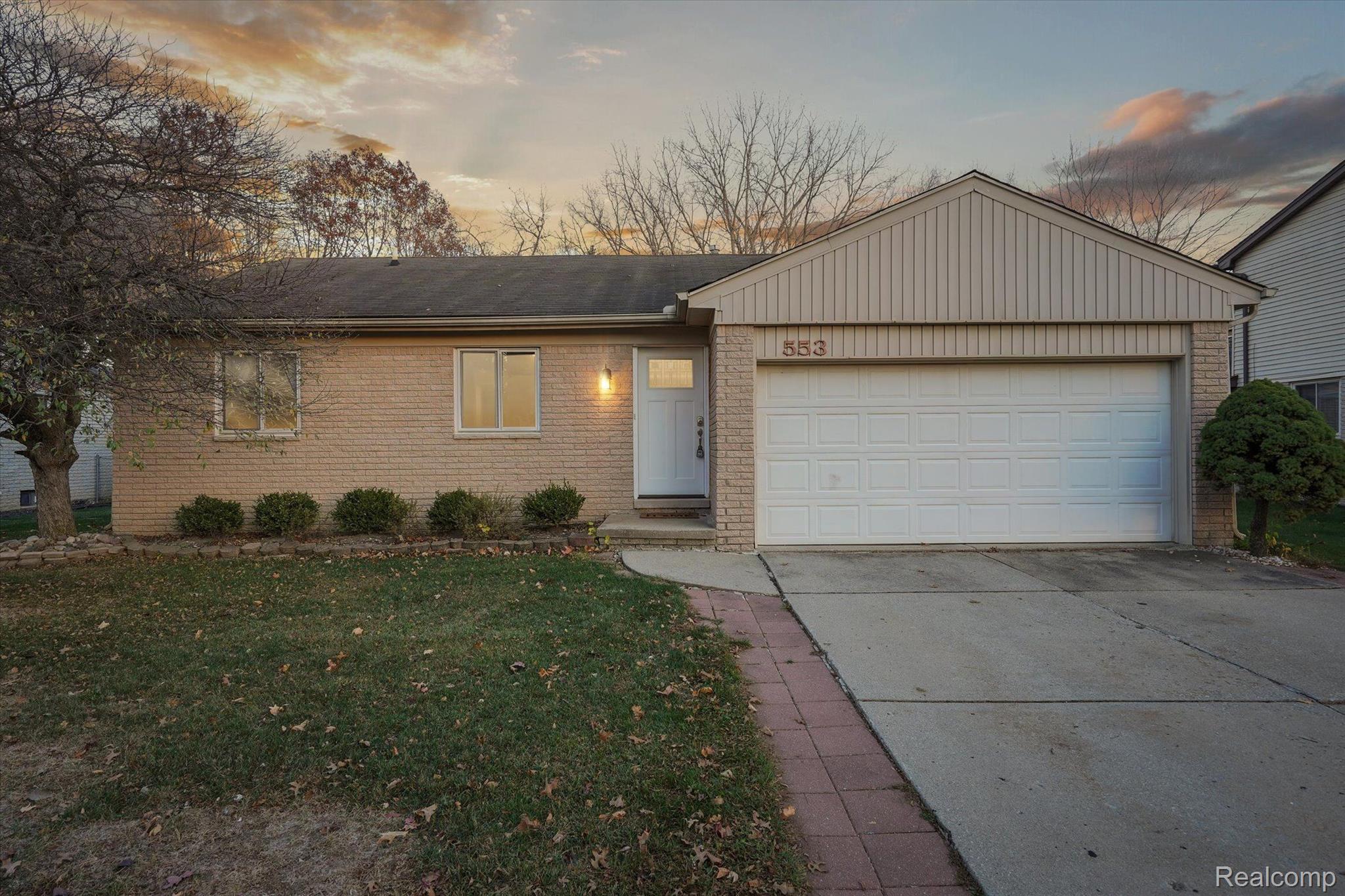 553 Buckingham Road Canton, MI 48188 - Photo 1 of 35 Welcome Home!