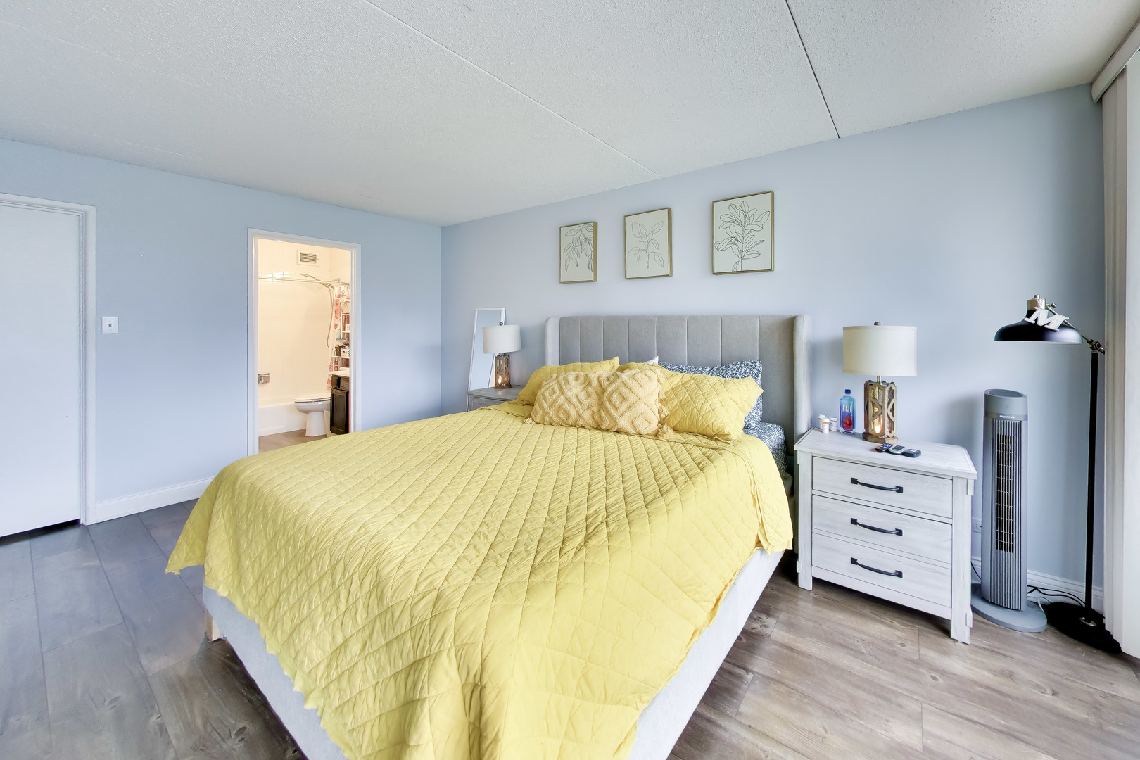 2015 South Finley Road, Unit 310 Lombard, IL 60148 - Photo 13 of 34 Gallery Image 13