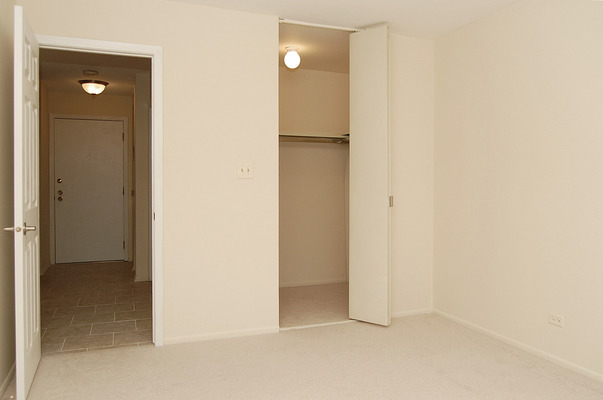725 West Huntington Commons Road, Unit 116 Mount Prospect, IL 60056 - Photo 10 of 10