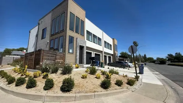 $2,899 | 6101 Madison Avenue, Unit A, Carmichael, CA 95608