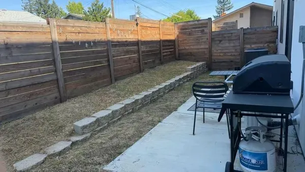 $2,899 | 6101 Madison Avenue, Unit A, Carmichael, CA 95608