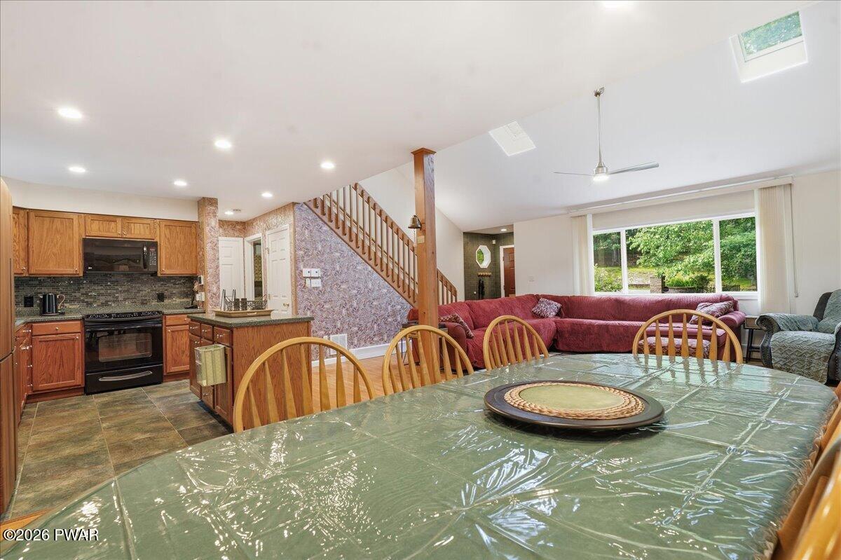 154 Forest Ridge Drive Hawley, PA 18428 - Photo 9 of 42