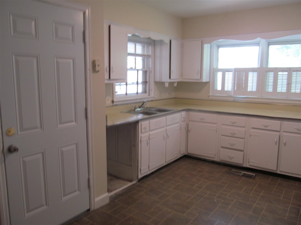 4336 Jamerson Road Memphis, TN 38122 - Photo 9 of 23