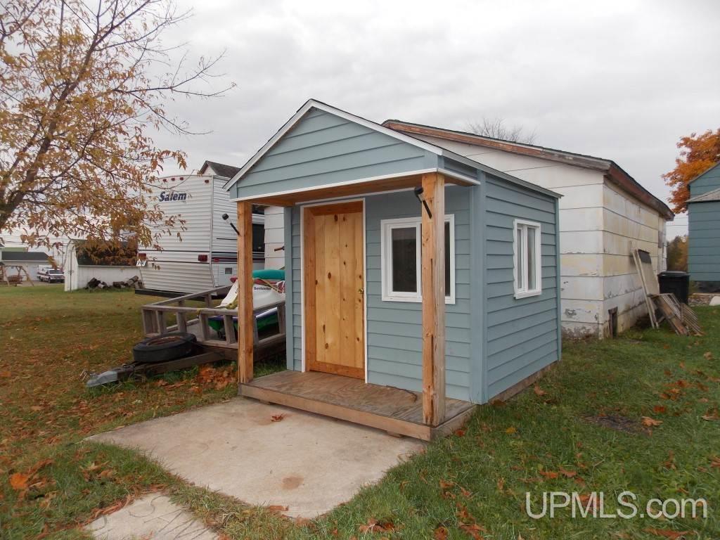 421 Lyons Street Baraga, MI 49908 - Photo 16 of 18