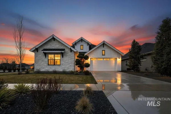 $915,000 | 1381 North Laconia Avenue, Eagle, ID 83616