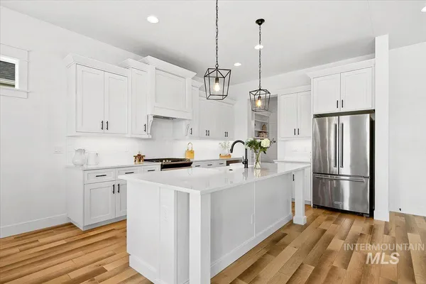 $915,000 | 1381 North Laconia Avenue, Eagle, ID 83616