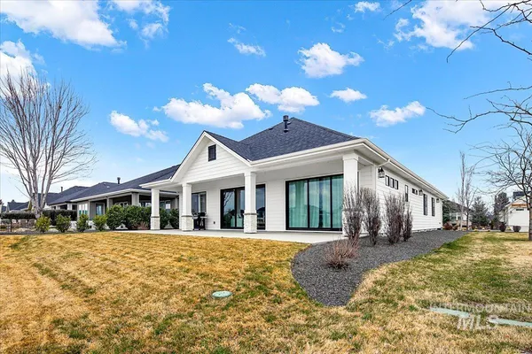 $915,000 | 1381 North Laconia Avenue, Eagle, ID 83616