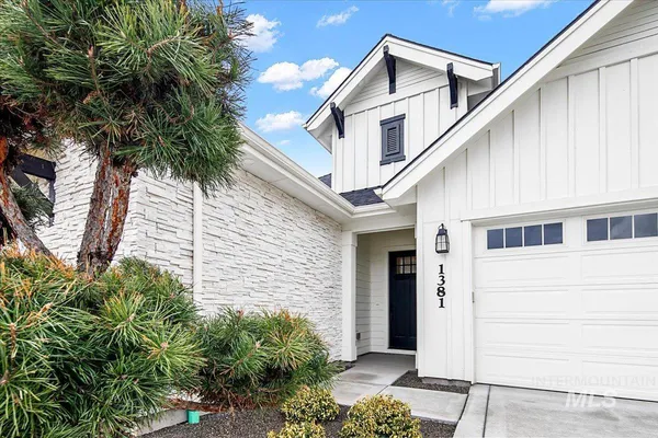 $915,000 | 1381 North Laconia Avenue, Eagle, ID 83616