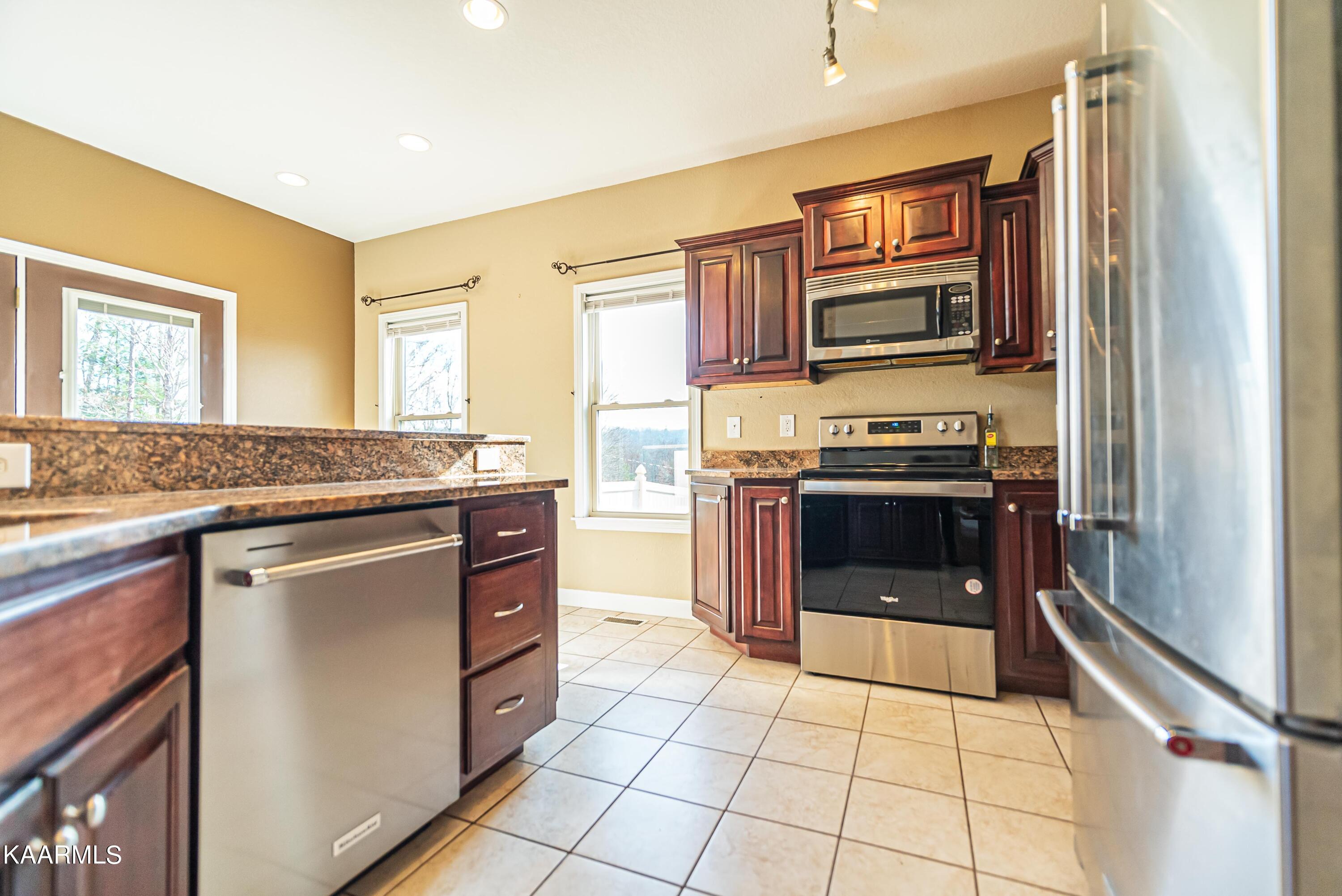 217 Emory View Road Lancing, TN 37770 - Photo 14 of 39 Interior-3