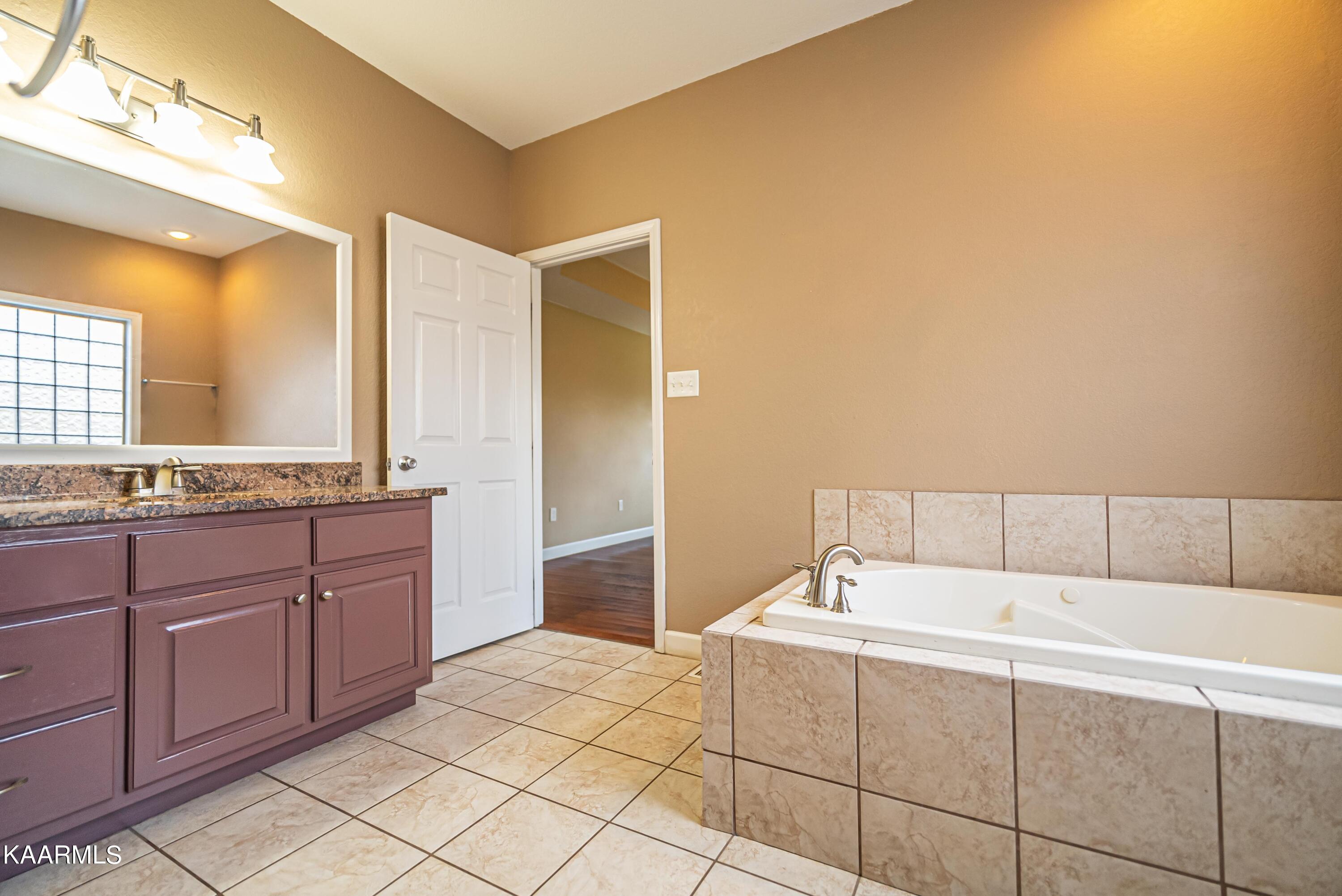 217 Emory View Road Lancing, TN 37770 - Photo 21 of 39 Interior-10