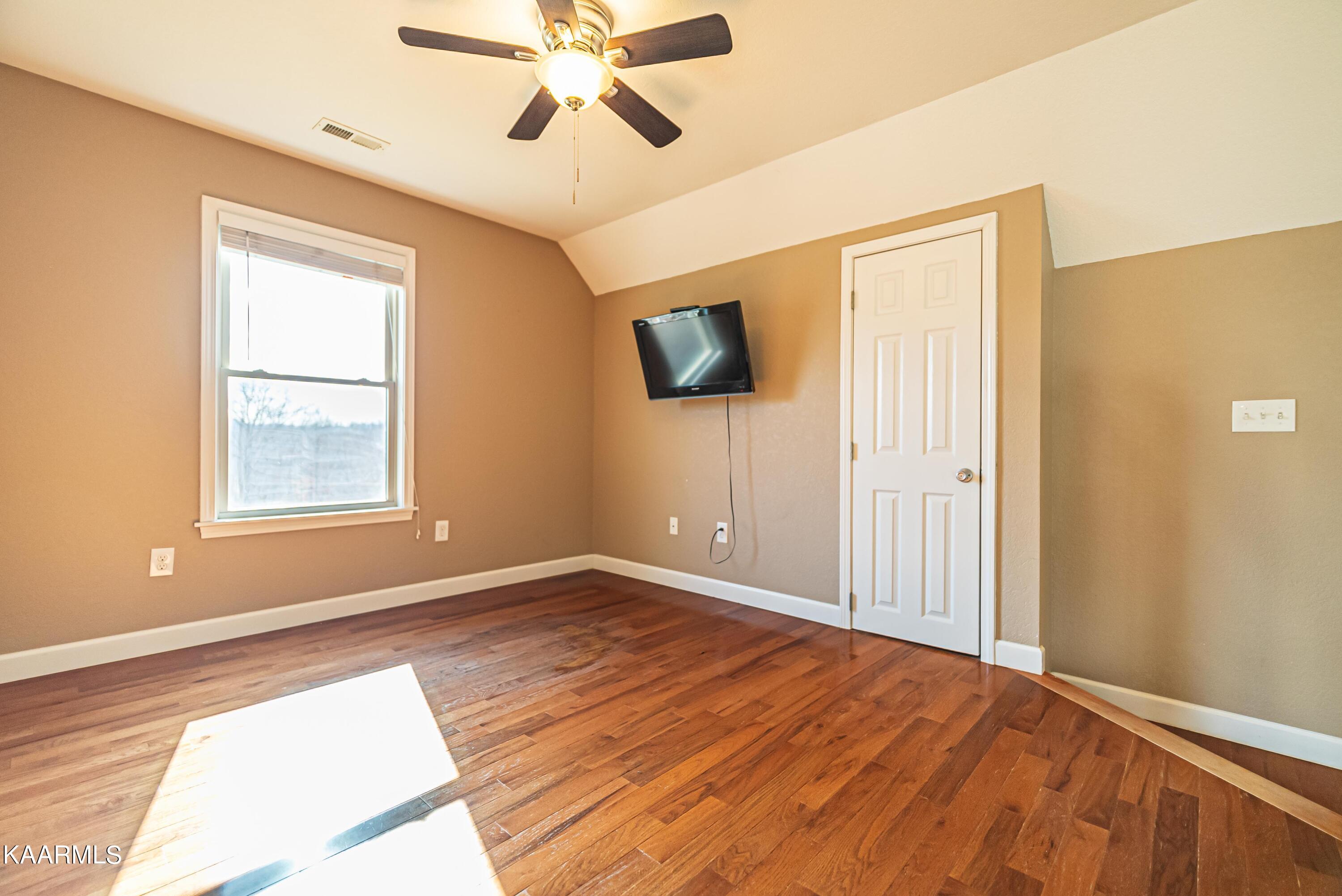 217 Emory View Road Lancing, TN 37770 - Photo 23 of 39 Interior-14