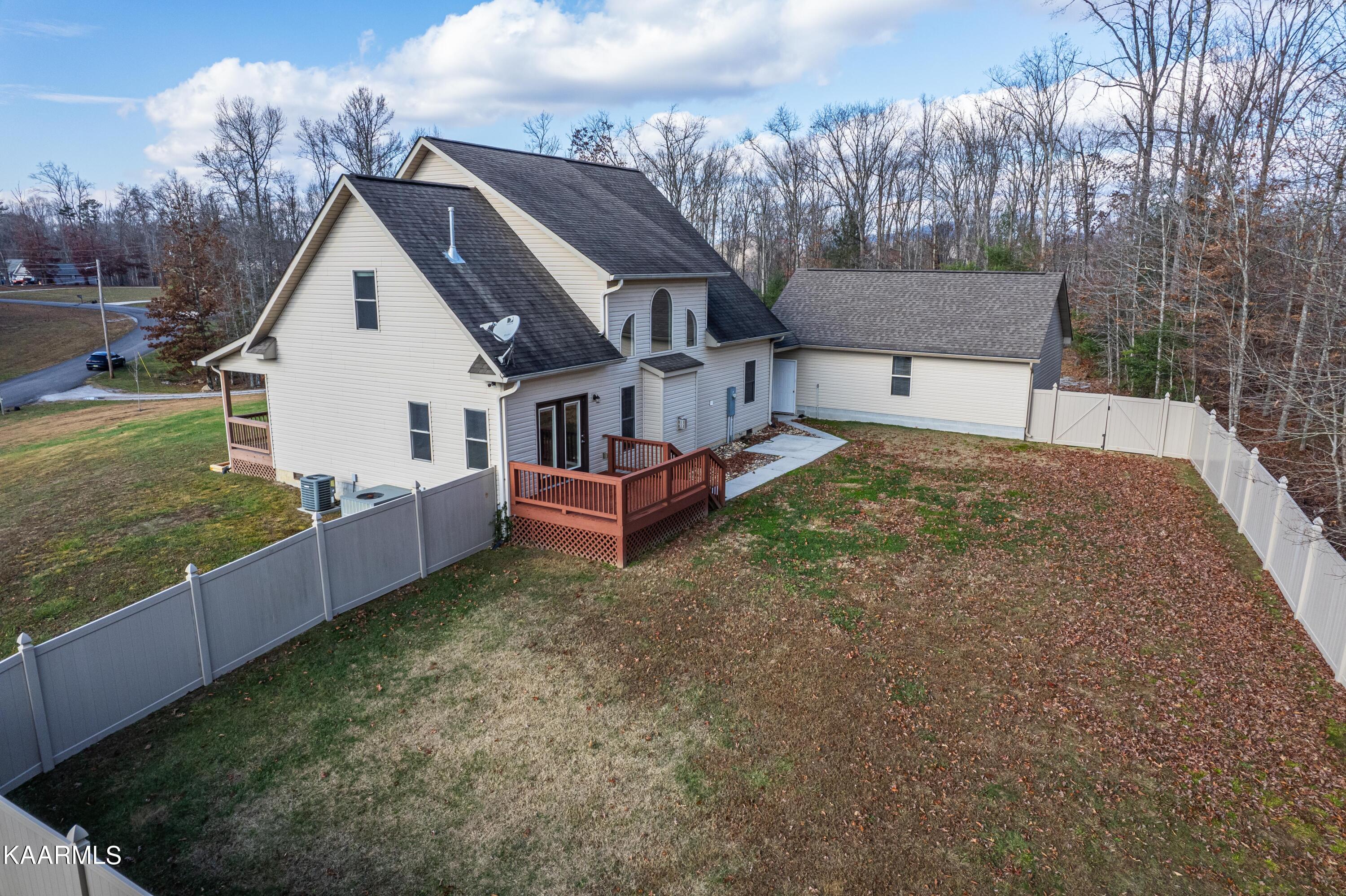 217 Emory View Road Lancing, TN 37770 - Photo 3 of 39 Photo-4