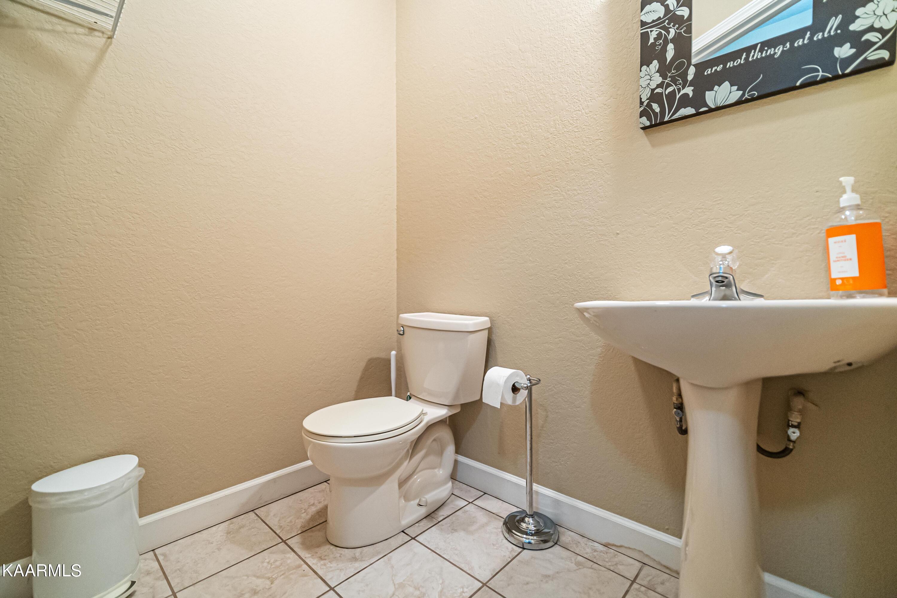 217 Emory View Road Lancing, TN 37770 - Photo 31 of 39 Interior-12