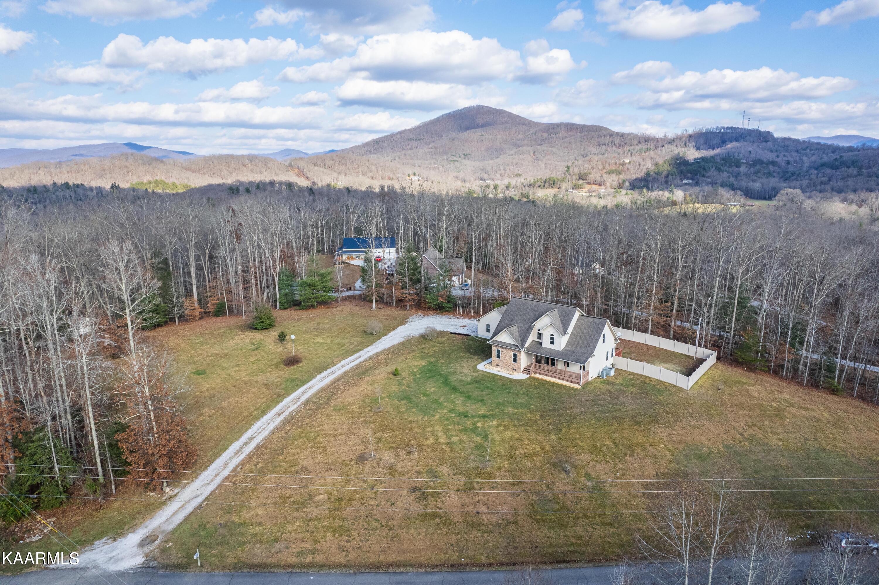 217 Emory View Road Lancing, TN 37770 - Photo 6 of 39 Photo-5