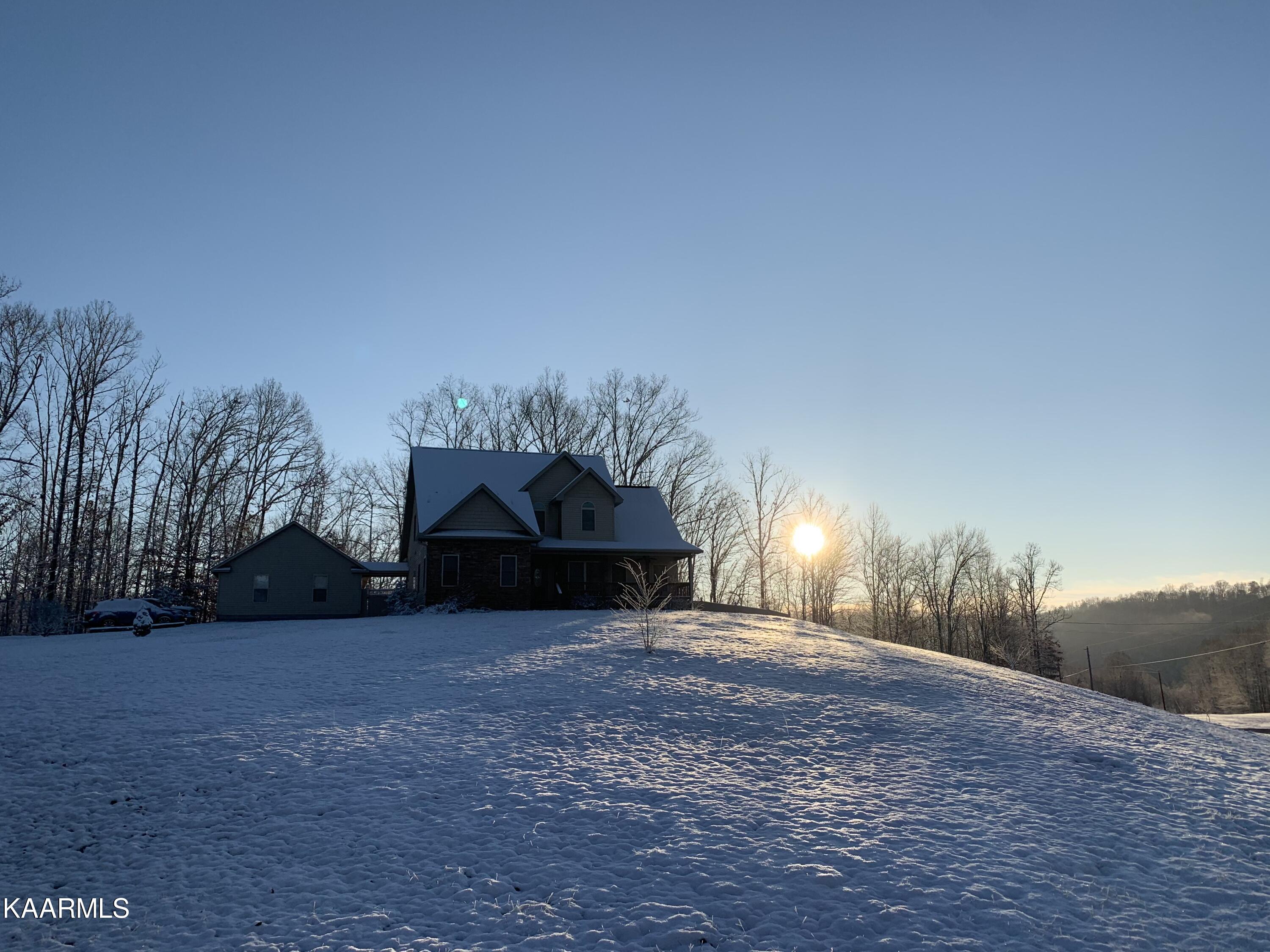 217 Emory View Road Lancing, TN 37770 - Photo 7 of 39 IMG_0444