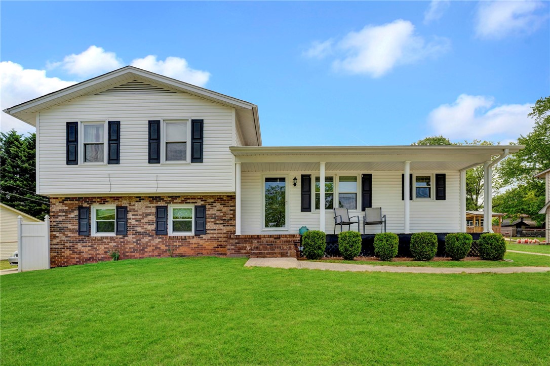 307 State Rd S-39-127 Easley, SC 29640 - Photo 1 of 18